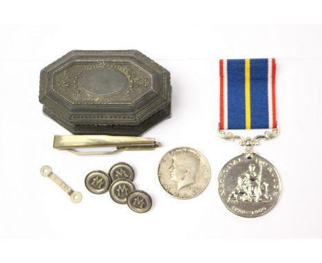 A National Service Medal 1939-60, a Half Dollar 1964, silver cufflinks and tie pin and a metal trinket box (5)