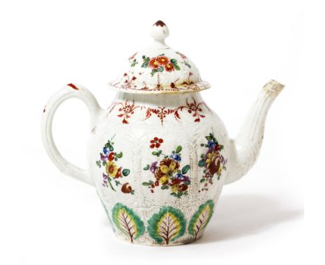 AN 18TH CENTURY ENGLISH PORCELAIN TEAPOT possibly Liverpool, with moulded body, spout and looping handle, enamel decoration o