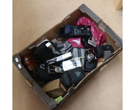 A quantity of Vintage cameras, including Minolta, Kodak Brownie 127 Bakelite camera etc (boxful) 