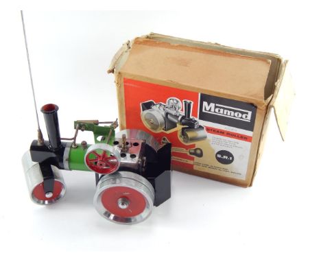 A Mamod steam roller, S.R.1. boxed.