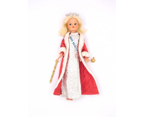 Pedigree Sindy Miss Beautiful Trendy Girl vintage doll, 1972, blonde, complete, Good to Excellent.
