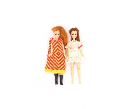 Palitoy Pippa and Tammie pair of vintage dolls, some scratches to Tammie's neck, otherwise Fair Plus to Excellent; (2).