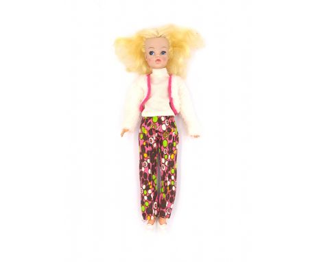Pedigree Sindy Trendy Girl 1971 Walker vintage doll, blonde (hair distressed), Fair Plus to Good.&nbsp;