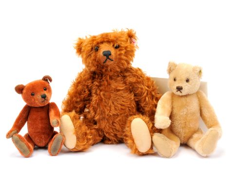 Steiff teddy bear trio including: (1) Ralph, white tag 036569, LE 2010, rust mohair, MISSING chest tag, 9"/22cm; (2) Vincent 