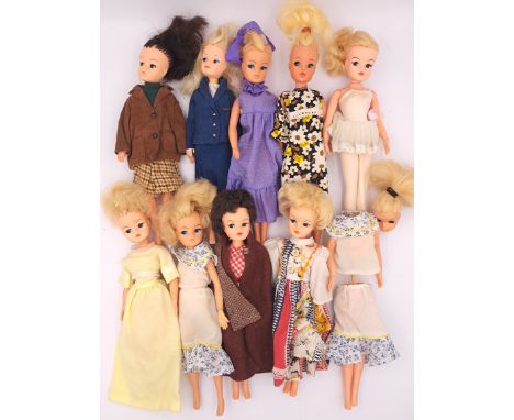 Pedigree Sindy vintage dolls x ten, Sindy dolls in a range of clothing, one doll is in need of repair, items are unchecked fo