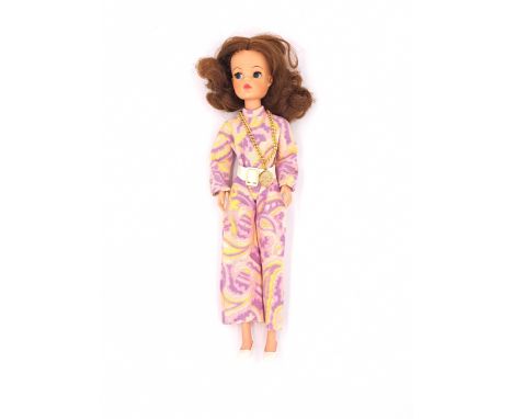 Pedigree Sindy Lovely Lively gauntlet 1971, light brown, Good to Excellent.&nbsp;