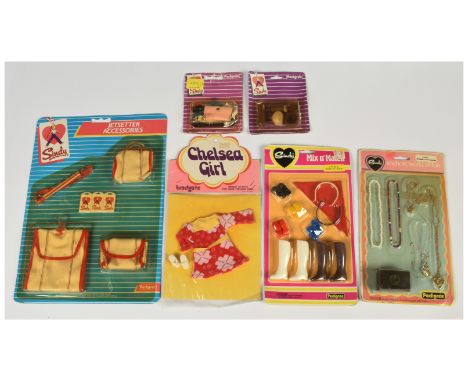 Pedigree and Bradgate Sindy vintage accessories: (1) Jetsetter Accessories #44160; (2) Jewellery Accessories #44417; (3) Mix 