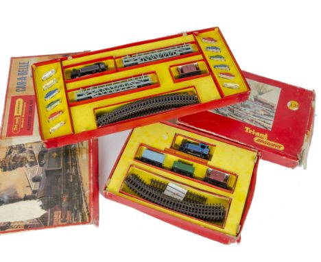 Tri-ang 00 Gauge Car-A-Belle and Pick Up Goods Train Sets, RS.62 Car-a-Belle comprising BR black 0-6-0 'Jinty' tank, two Car 