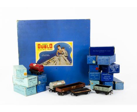 Hornby-Dublo 00 Gauge EDG7 Tank Goods Set, comprising LNER green 0-6-2 Tank Engine, three trucks, track and controller, in or