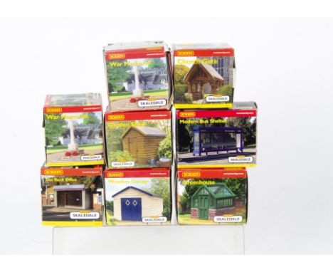 Hornby Skaledale and other makers 00 Gauge small buildings and street furniture, Scaledale War Memorial (2), Garden Shed, Woo