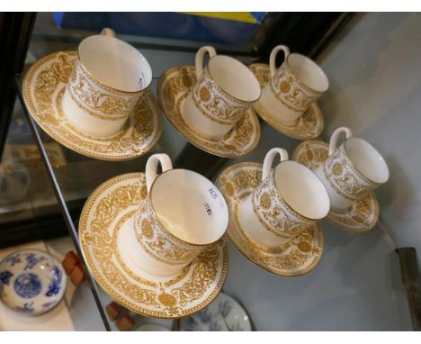 6 Royal Worcester Hyde Park coffee cans and saucers 