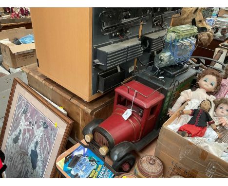 Haynes 4 cylinder model engine and manual and a model of a vintage van (2)