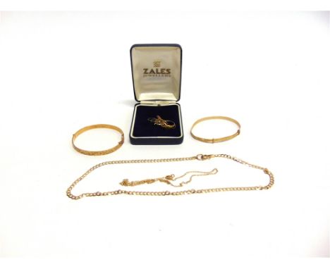 A COLLECTION OF GOLD JEWELLERY comprising an 18 carat gold signet ring; 2.4g gross; a chain stamped '14k' to the bolt ring, 0