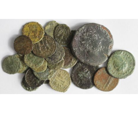 Roman bronzes, a sestertius of Marcus Aurelius, Carausius antoninianus x 2, a ditto but Allectus, plus 21 minor bronzes, aver