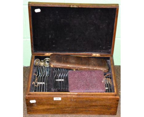 A quantity of assorted silver plated flatware in a fitted canteen 