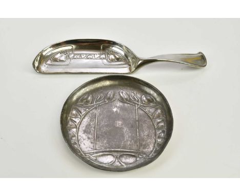 ARCHIBALD KNOX FOR TUDRIC PEWTER; an Arts &amp; Crafts pewter dish with embossed decoration, impressed 0231, diameter 14cm, a