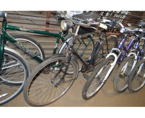 A gents vintage Raleigh bike