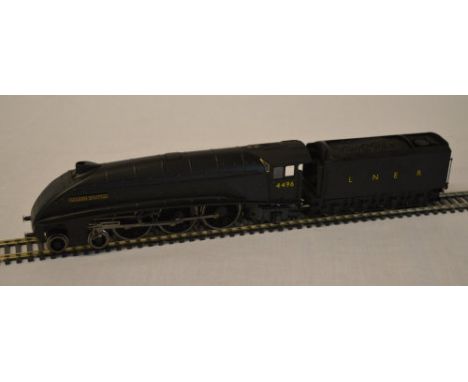 Bachmann OO Gauge 31-962 Class A4 '4496' 'Golden Shuttle'