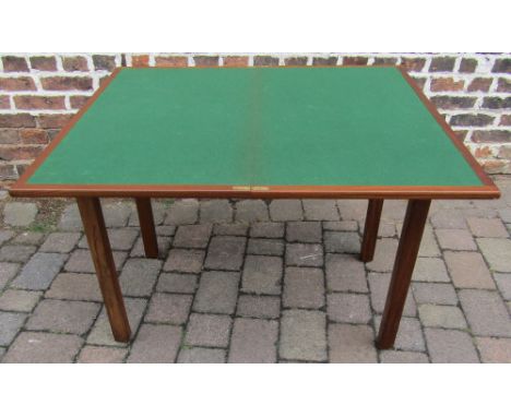 Card table