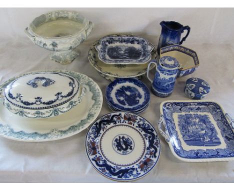 Selection of blue and white ceramics inc Davenport, Spode & Masons