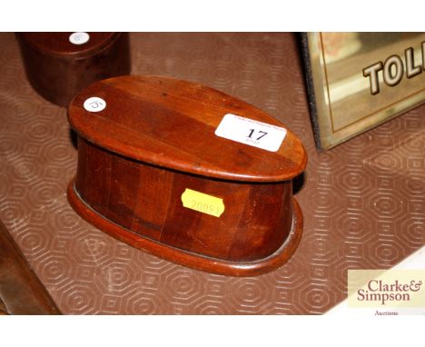 Early 20th Century treen hoof shaped table snuff box 