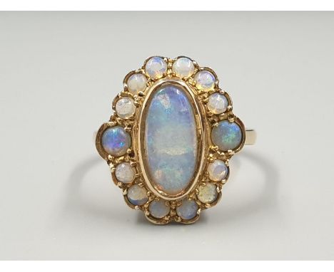 9K YELLOW GOLD VINTAGE OPAL CLUSTER RING WEIGHT 4.3G SIZE N 