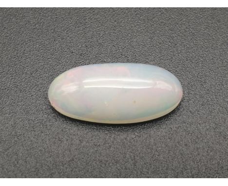 2.72 Cts Fire Opal stone Oval Cabochon. IGL&amp;I certified 