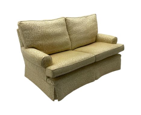 Multi-York - two-seat traditionally shaped sofa, upholstered in oak leaf and acorn patterned fabricDimensions: Height:&nbsp;9