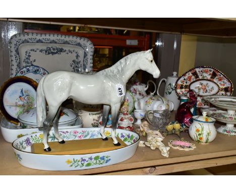 A SELECTION OF ASSORTED  TEA AND DINNER WARES ETC, to include  Royal Worcester Evesham and Arcadia, Spode Stafford Flowers, N