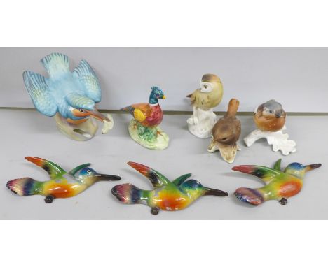 A Royal Worcester model kingfisher, 3235, a Goebel winter wren, chaffinch a/f, and barn owl, a model pheasant and a set of th