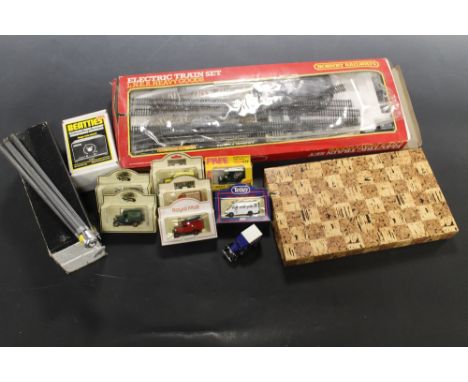 A BOXED HORNBY RAILWAYS '00' GAUGE R692 L.N.E.R HEAVY GOODS SET, (part only), with boxed Beatties Controller, a small collect