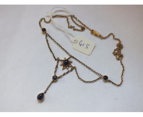 Gold pearl and lapiz necklace 6.8g.     