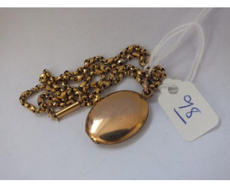 9ct oval locket on gold chain 8.2g     