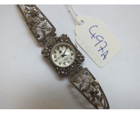 Ladies 18ct white gold quartz wrist watch    