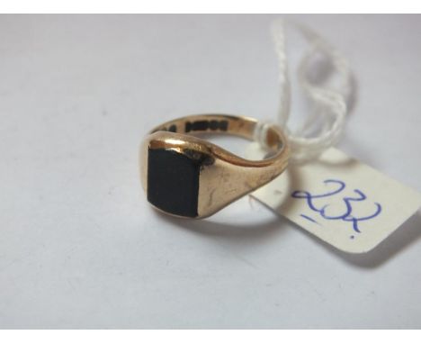 9ct bloodstone signet ring approx size K    