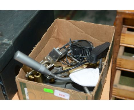 A professional fly tyers vice's with stand tog with neon light and magnifier 