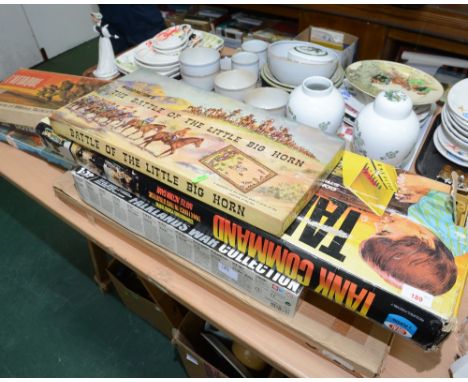 A quantity of vintage games inc. Waddington's The Battle of Little Big Horn and L'attaque etc