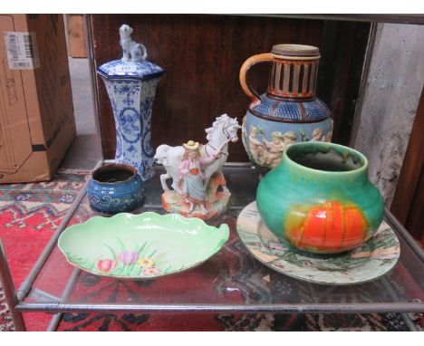 PARCEL OF VARIOUS CERAMICS INCLUDING CROWN DUCAL VASE, ROYAL DOULTON PLATE, CARLTONWARE DISH, ETC. 