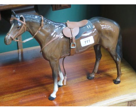 BESWICK GLAZED CERAMIC LARGE RACEHORSE COMPLETE WITH HARNESS NO 1564 BY ARTHUR GREDINGTON 28.5 cm 