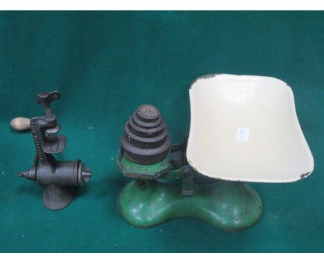 SET OF VINTAGE WEIGHING SCALES AND WEIGHTS PLUS MINCER 