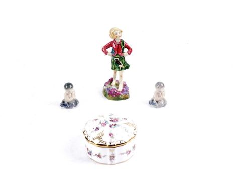 A selection of decorative ceramics, including: a Royal Worcester ceramic figure of 'Scotland', by Freda Doughty, 3104, 13.5cm