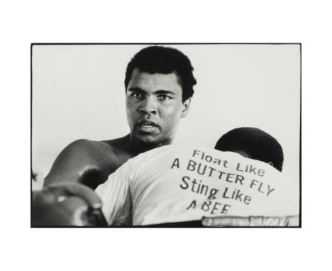  CHRIS SMITH (BRITISH CONTEMPORARY) FLOAT LIKE A BUTTERFLY, STING LIKE A BEE - 1971 Silver gelatin print, 16/50, printed late