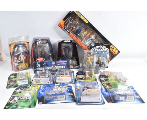 A COLLECTION OF ASSORTED STAR WARS COLLECTIBLES AND MEMORABILIA, to include a  Special Edition Pepsi Feel the Force Star Wars