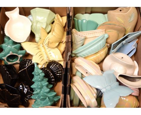 A selection of Sylvac and other Art Deco ceramic wall pockets etc (2).