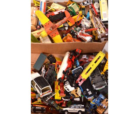 A collection of approximately one hundred mixed playworn diecast vehicles to include Corgi, Burago, Matchbox, Britains and ot