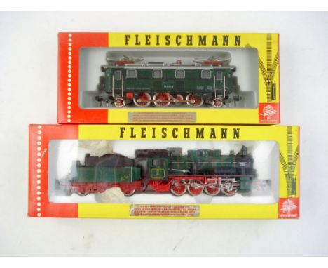 Fleischmann 2-rail 4147 0-8-0 KPEV locomotive 4537 and tender: together with 4369 1-C-1 DB Twin Pantograph locomotive 1321017