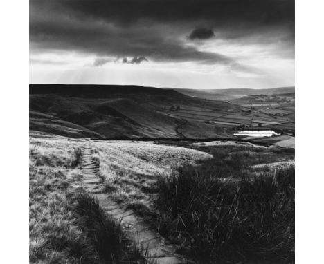  FAY GODWIN 1931-2005 Landscape c. 1980 Stampa fotografica vintage alla gelatina sali d’argento. Firmata al recto, timbro del