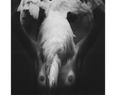  MARIO CRAVO NETO 1947-2009 The White Cock and Maria 1987 Stampa fotografica vintage alla gelatina sali d’argento. Copyright 