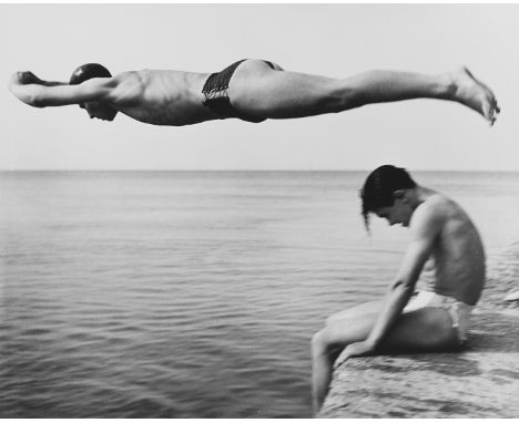  NINO MIGLIORI 1926 Il Tuffatore 1951 Stampa fotografica gelatina sali d’argento. Firmata, datata e titolata al verso. Stampa
