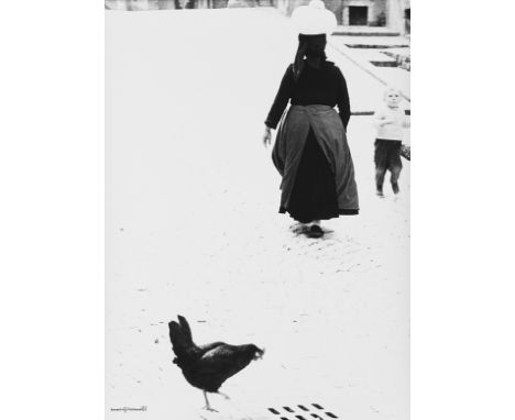  MARIO GIACOMELLI 1925-2000 “Scanno” 1957-1959 Stampa fotografica vintage alla gelatina sali d’argento. Firma dell’autore al 